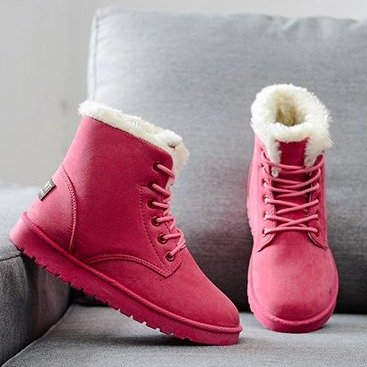 Women's heeled ankle snow boots with plush insole