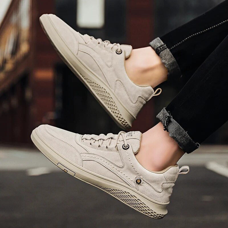 Men's suede sneakers with low-top design