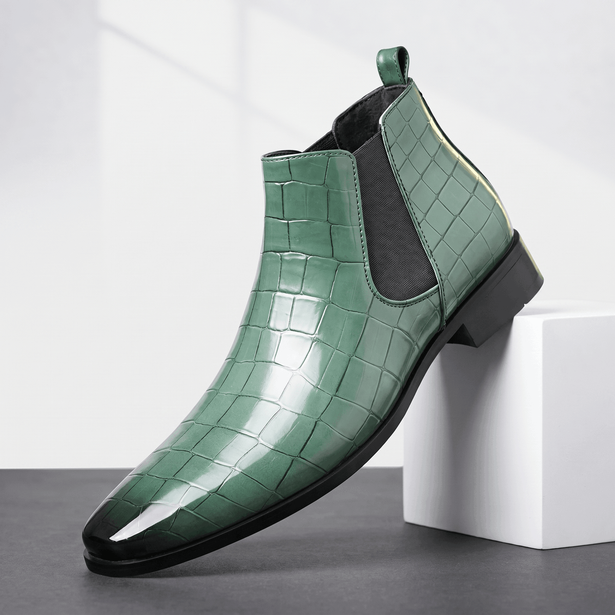 Croc-embossed Chelsea boots for men - green