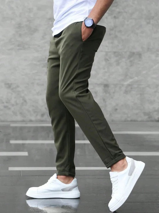 Men's stretch tapered pants with clean hem