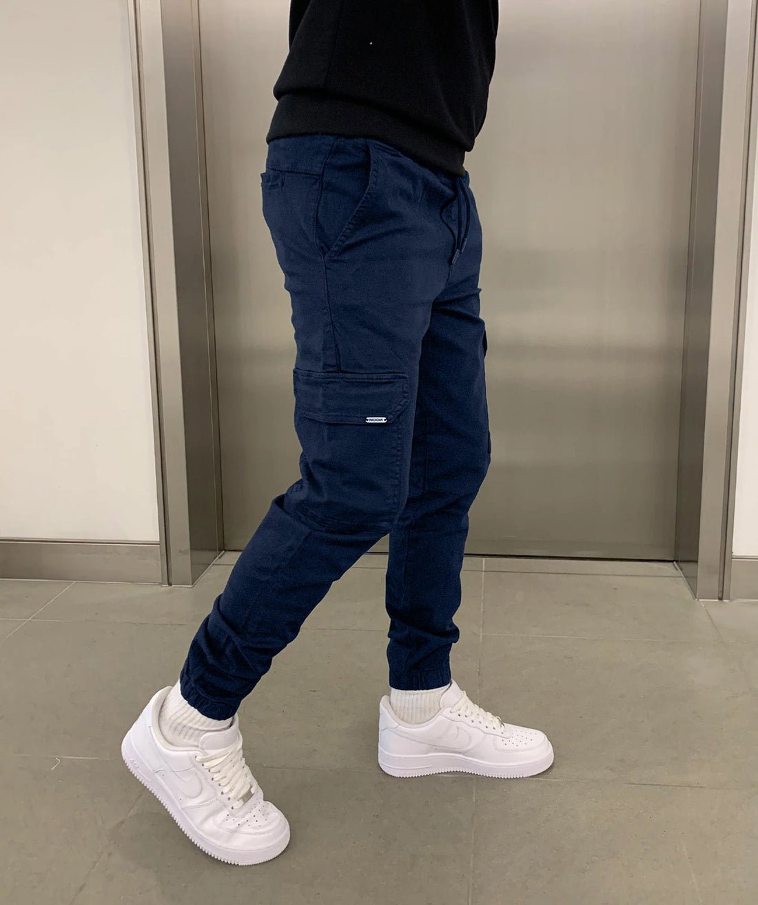mens-twill-cargo-pants-with-drawstring-waist-and-rib-cuffs-9