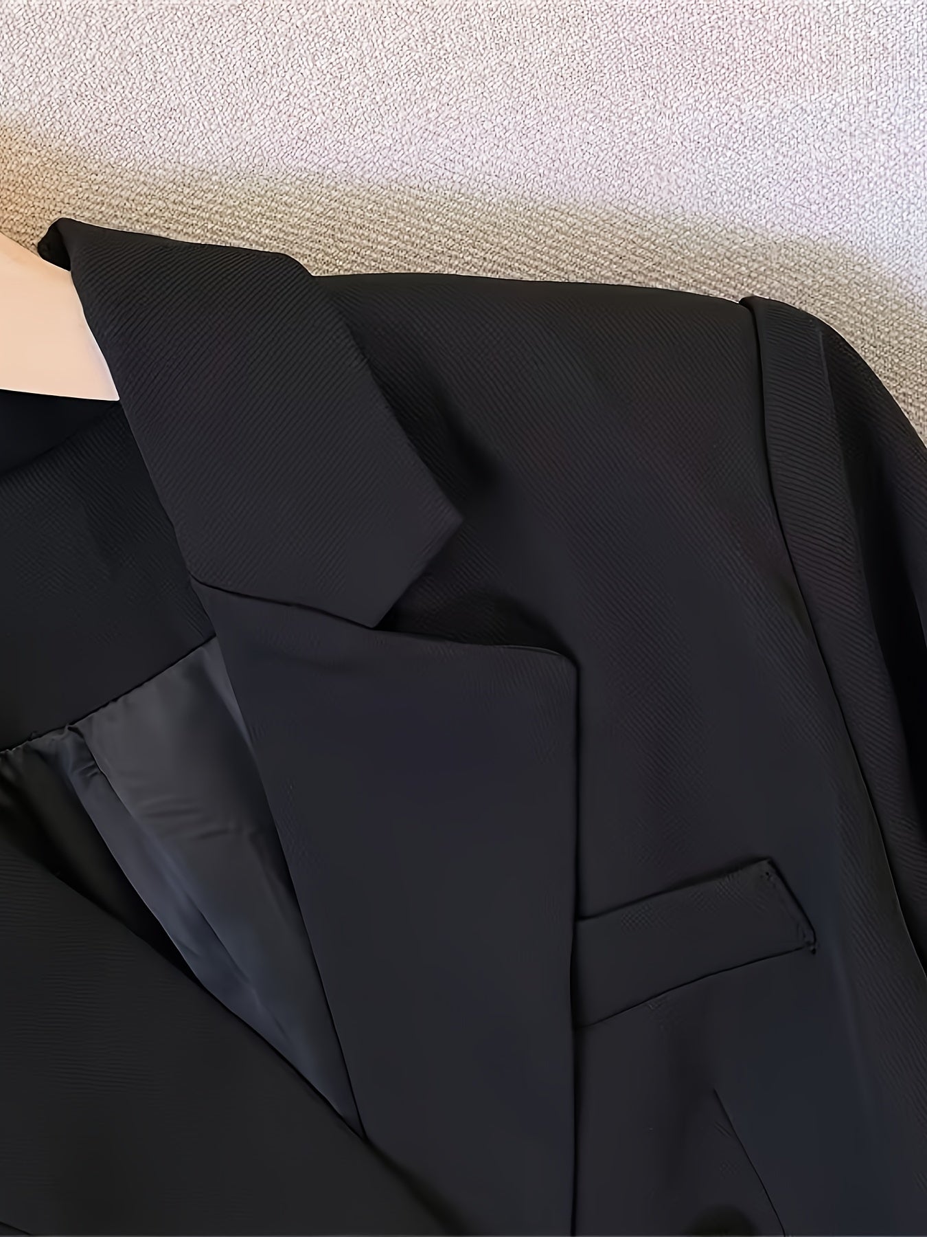 womens-woven-blazer-with-notched-lapel-and-button-cuffs-10