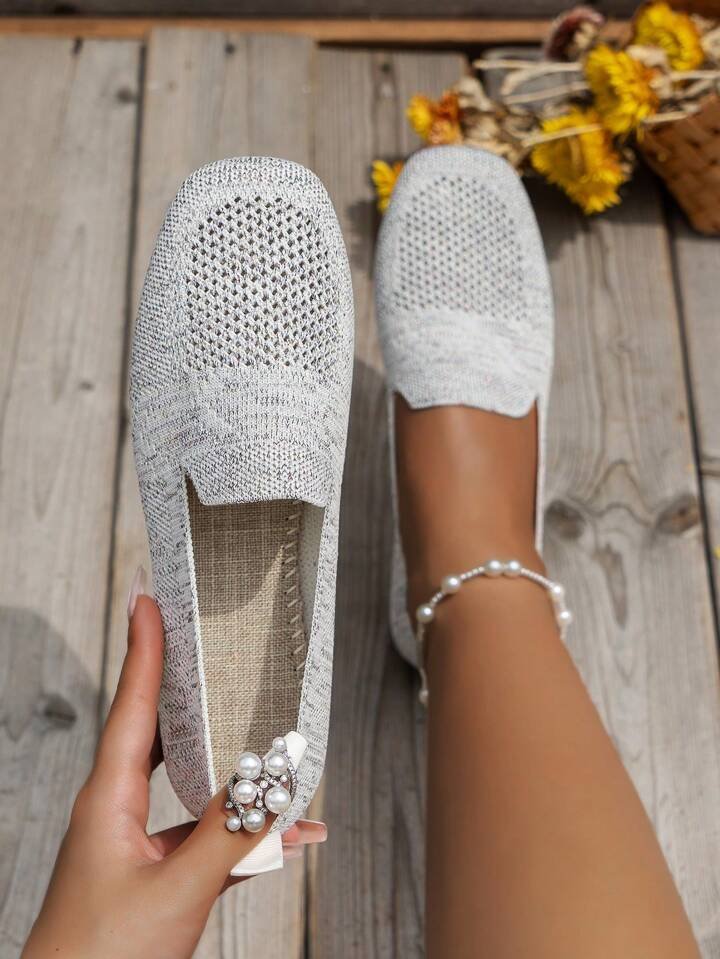 Women's classic orthopedic shoes for everyday wear - white