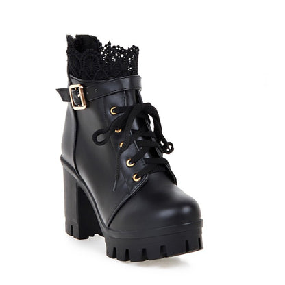Women's lace-up ankle boots with square heel