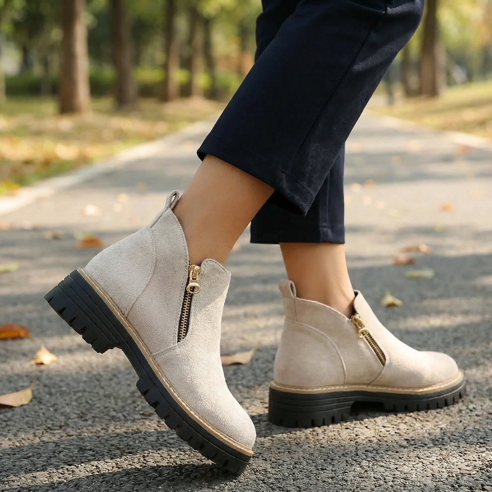 Liliane - Side-Zip Chelsea Ankle Boots