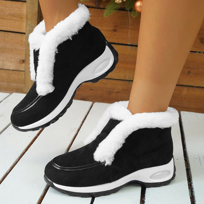 Women's platform snow boots in leopard print