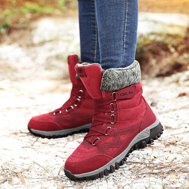 Women's black lace-up winter snow boots with plush lining