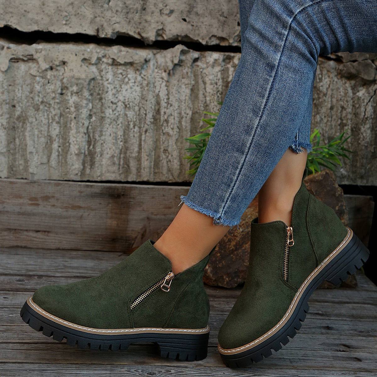 Women's chunky heel suede ankle boots with side zipper