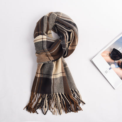 Women's plaid winter scarf in beige matching grid