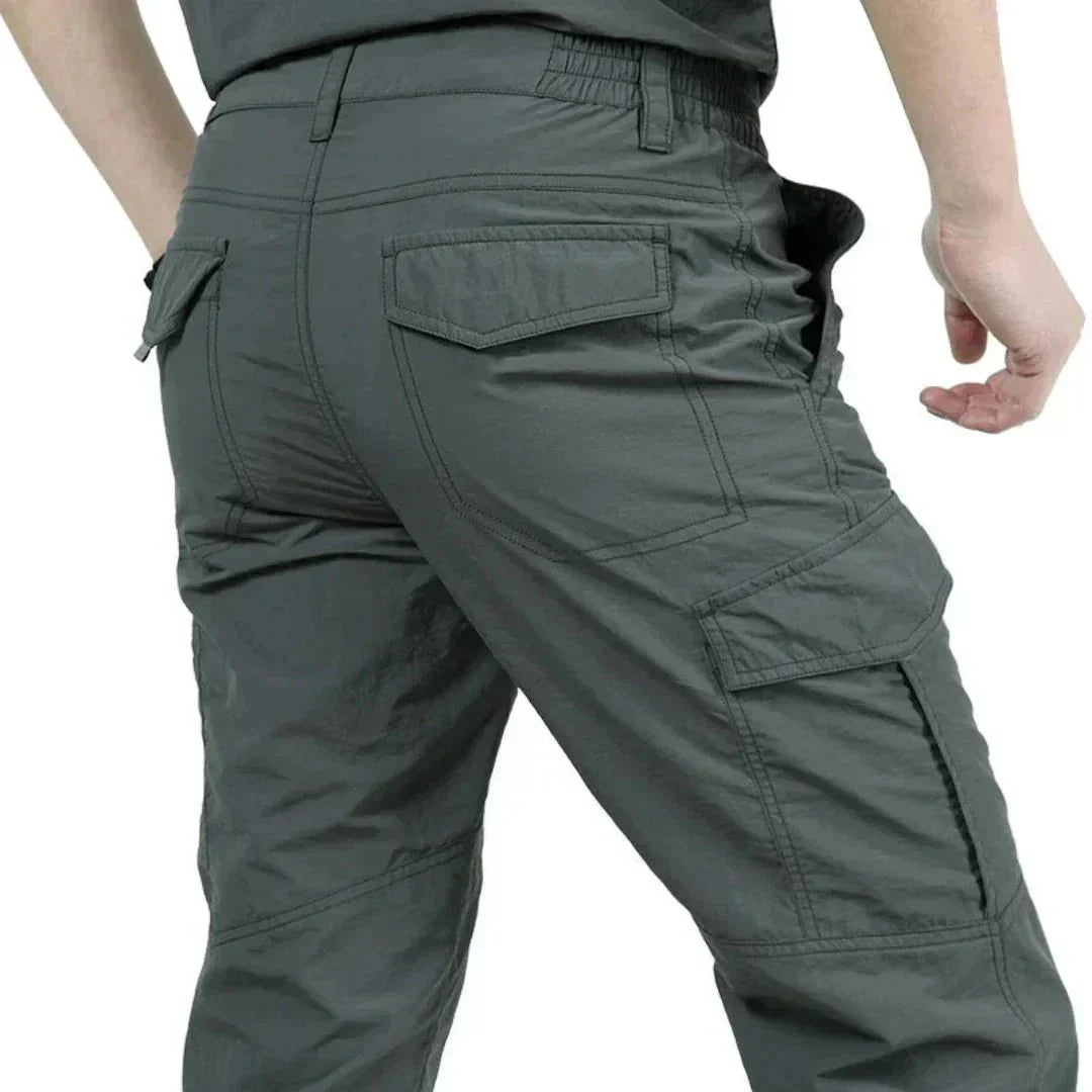 Men's cargo pants with rear flap pockets - grey