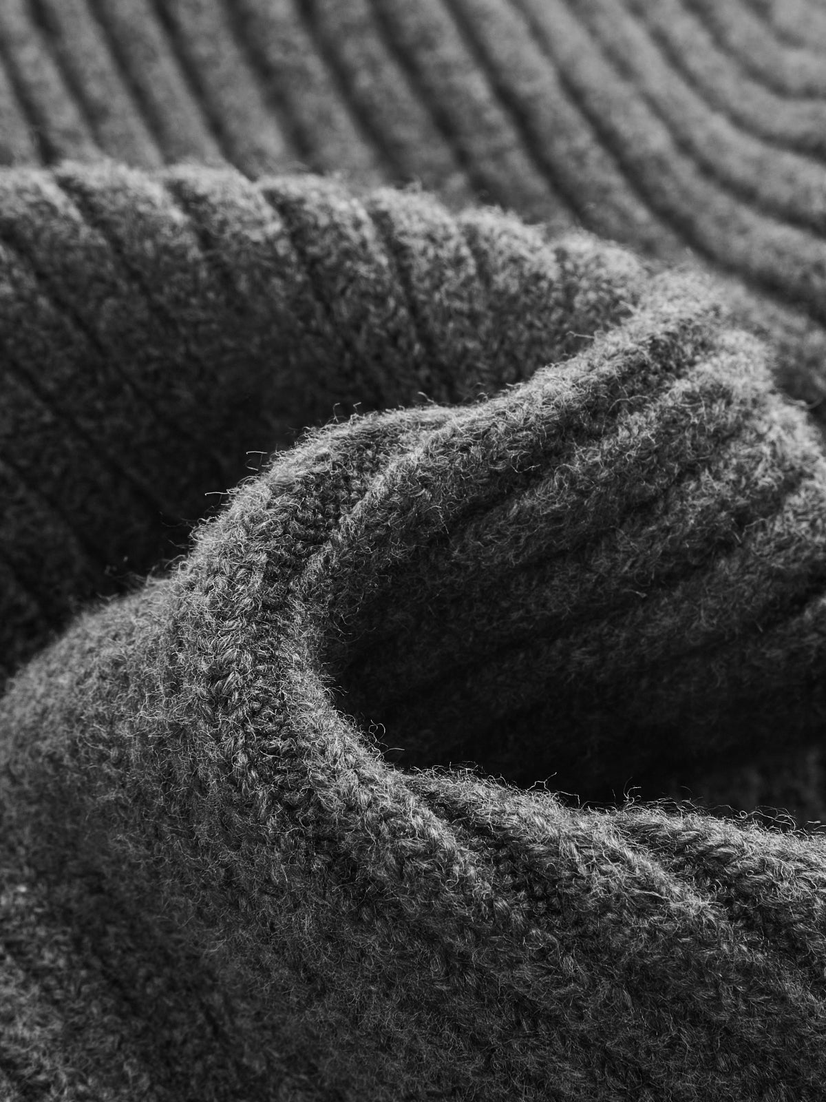 Bianca - Relaxed Ribbed Knit Sweater
