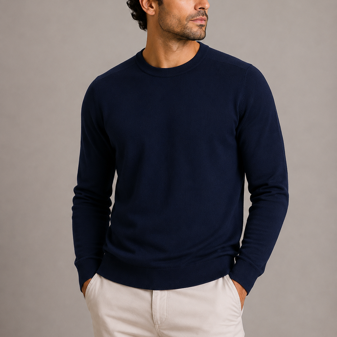 Crew neck fine knit sweater for men - navy