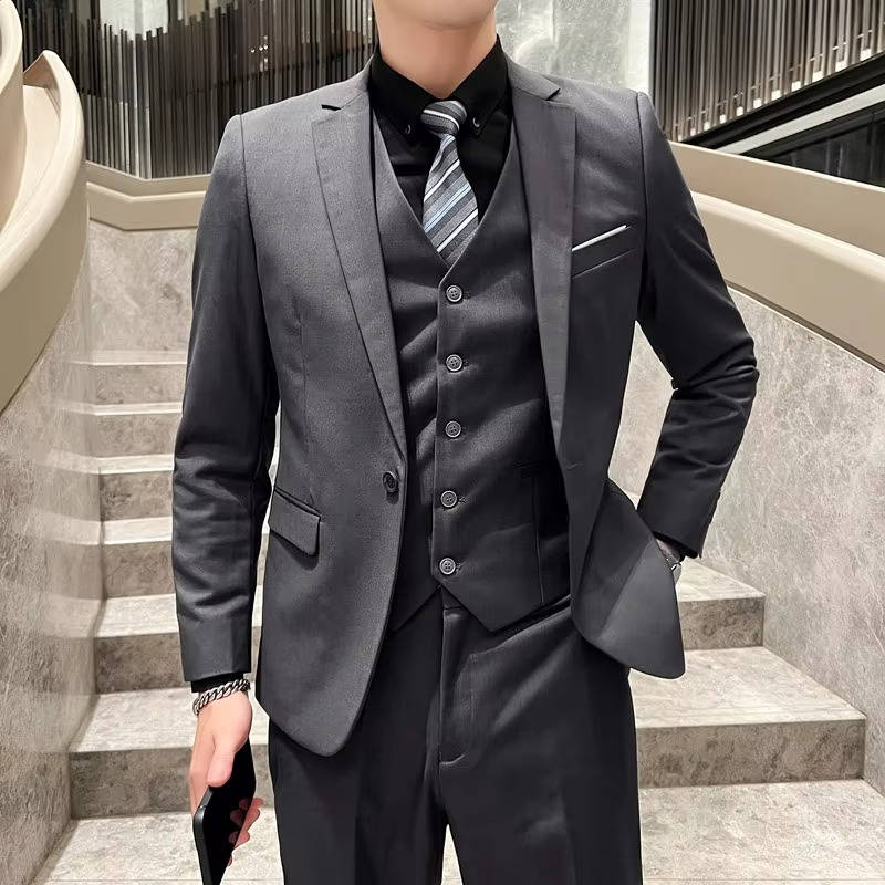 Men's slim fit three piece business suit - gray b