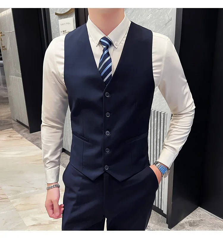 Men's slim fit three piece business suit