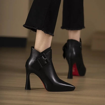 Leontina - Buckle Detail Heeled Boots