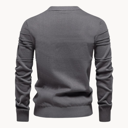 Fine gauge crew neck sweater for men