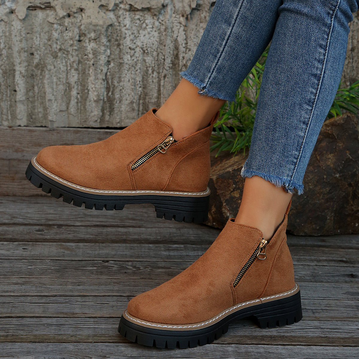 Women's chunky heel suede ankle boots with side zipper