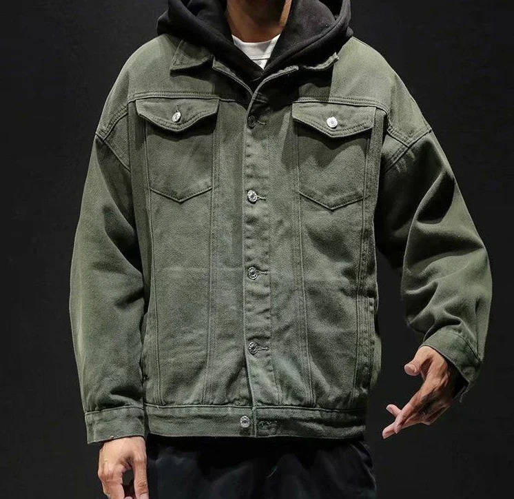 Men's denim jacket with buttoned chest pockets - army green