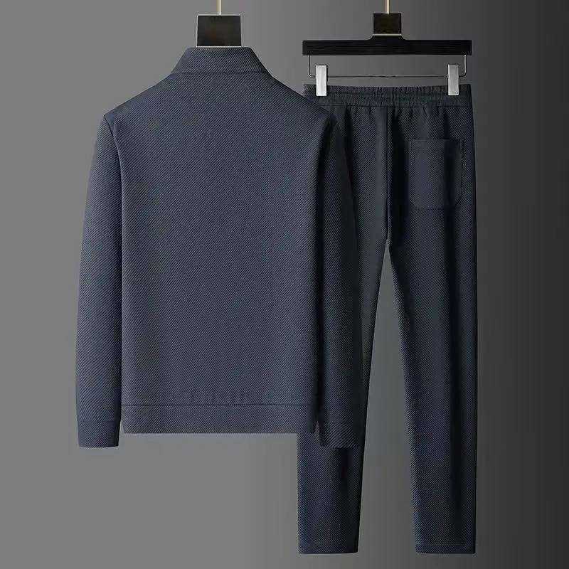 Men's textured tracksuit set with zip jacket