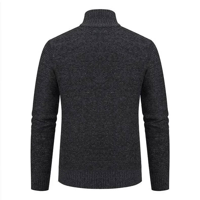 Sweater jacket for men with quilted hybrid panels