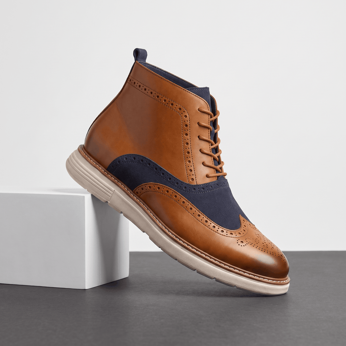 Brogue Detail Lace Up Leather Boots for Men - brown