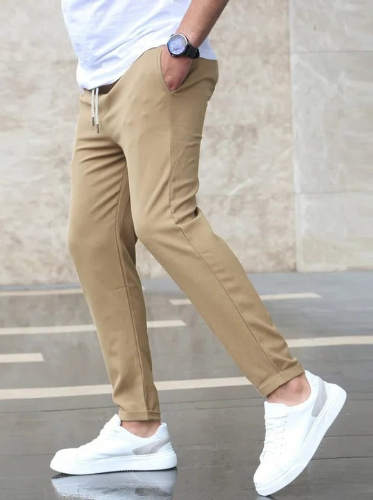 Men's stretch tapered pants with clean hem