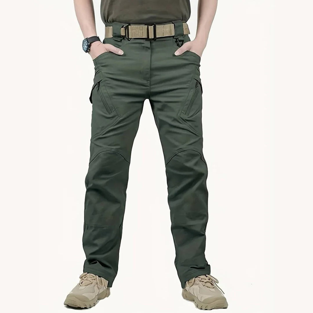 Men's tactical cargo pants with articulated knees