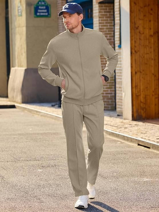 Men's two piece tracksuit with full zip jacket