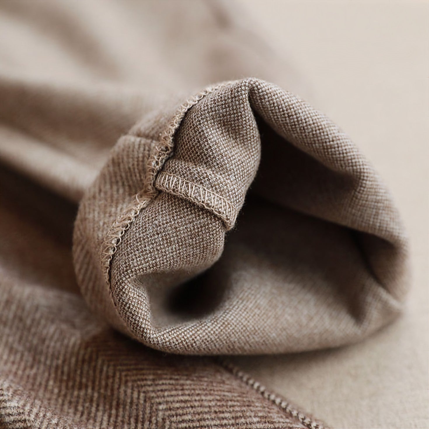 mens-herringbone-woven-pants-with-front-pleats-and-tab-cuffs-6