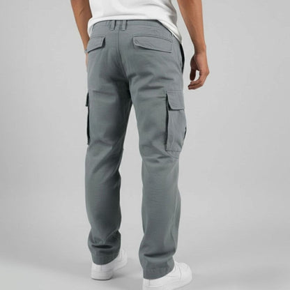 Men's relaxed cargo pants with large thigh pockets