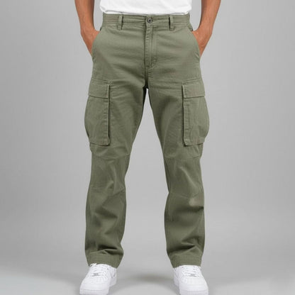 Men's relaxed cargo pants with large thigh pockets - dark green