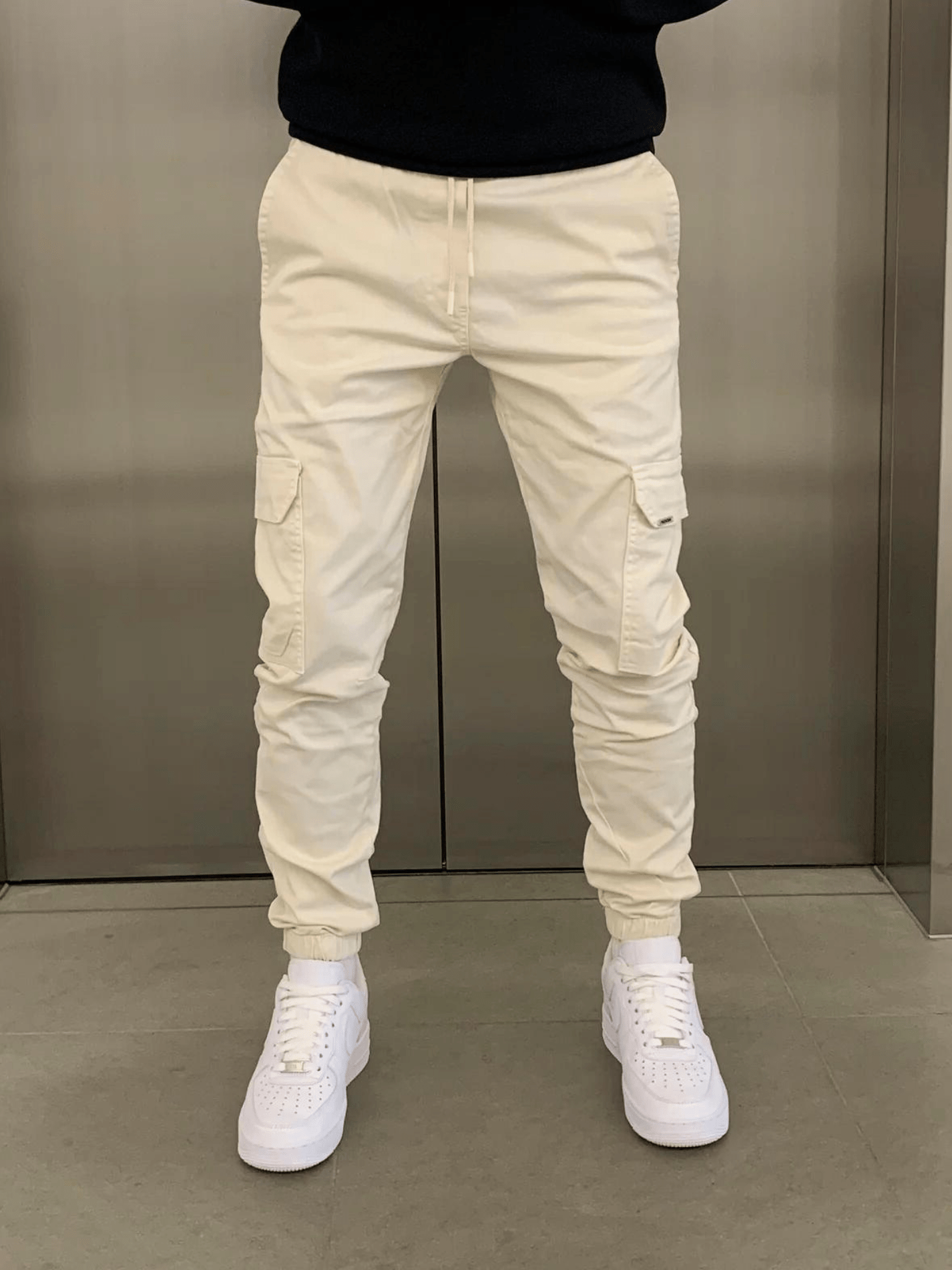 mens-twill-cargo-pants-with-drawstring-waist-and-rib-cuffs-5