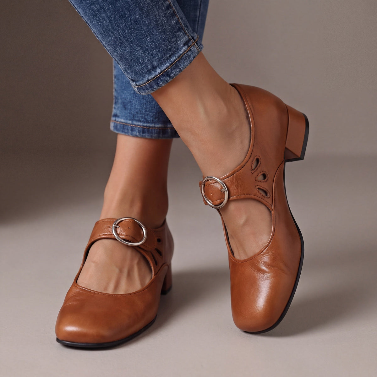 Women's casual sandals with padded footbed side view