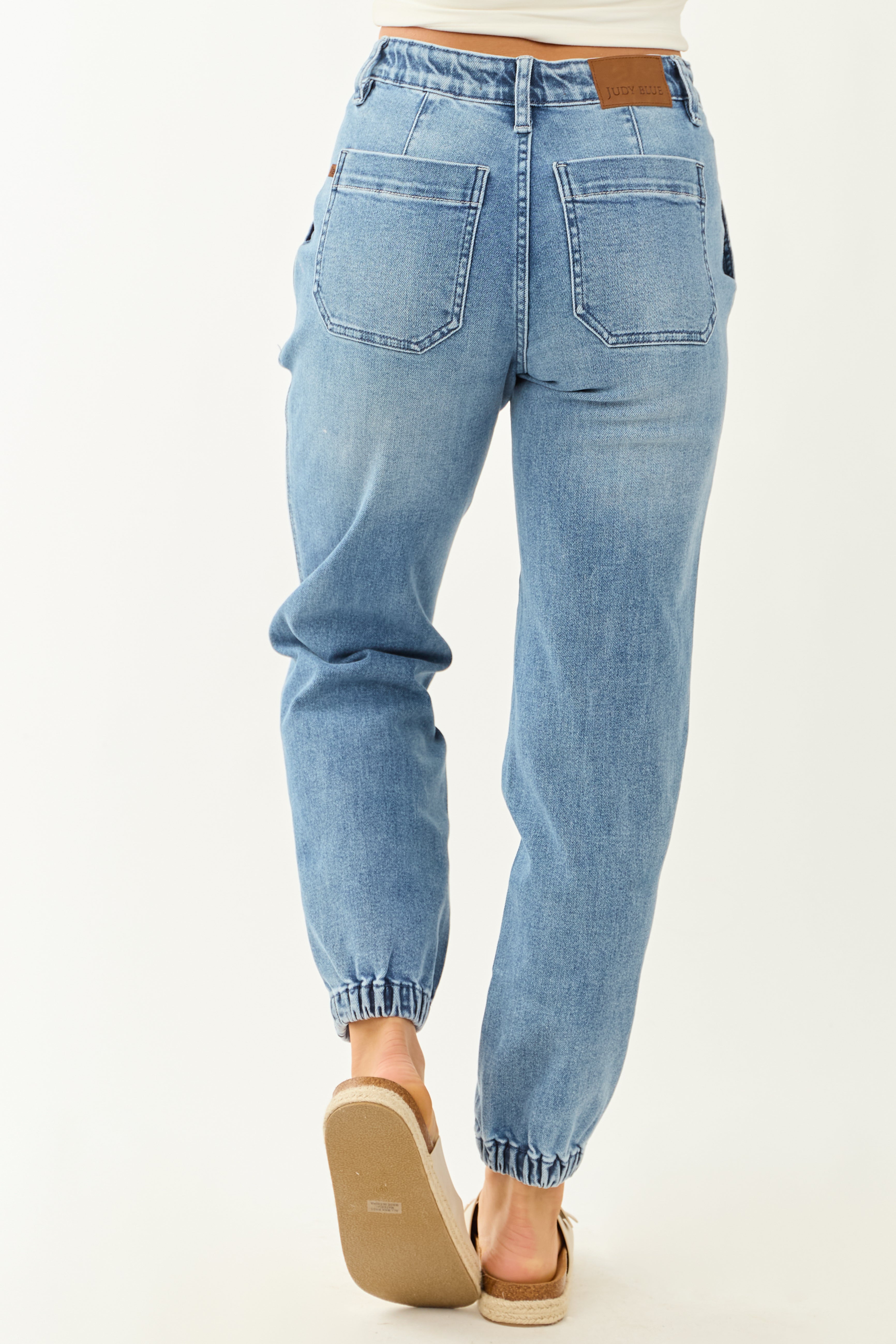 womens-jogger-style-denim-jeans-with-drawstring-waist-and-cuffed-ankles-5