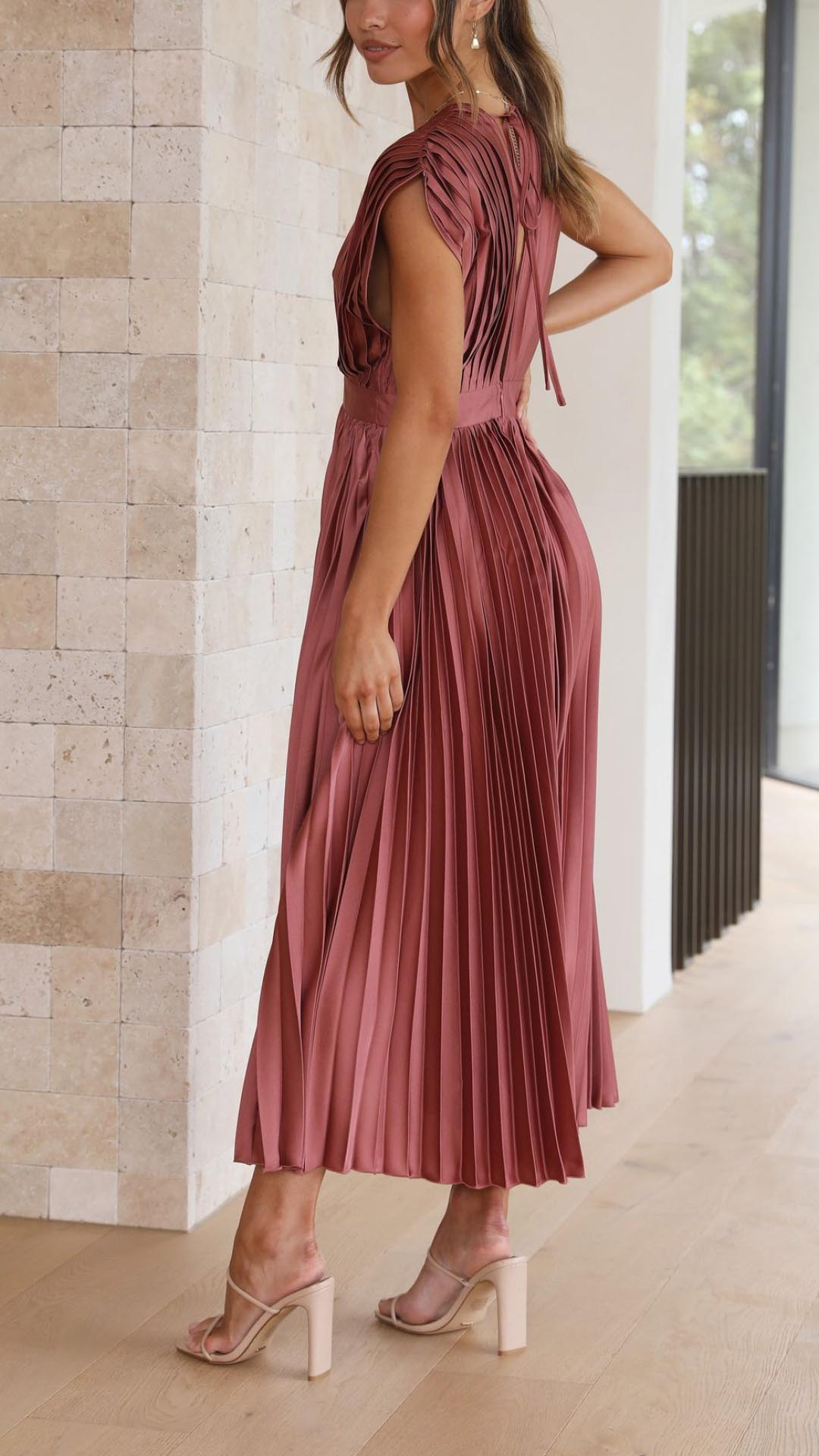 womens-woven-maxi-dress-with-pleated-skirt-and-back-tie-4